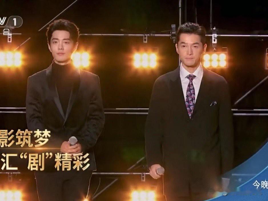 胡歌和肖战不可能合作，双强男频顶流合作，各方面都难以满足双方需求，光是番位可能都