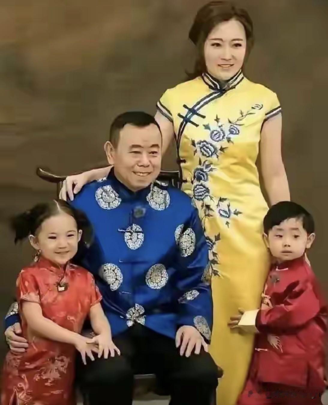 潘长江自己身高一直不算高，这个短板的基因直接传给了自家后代，本以为女儿能躲开这个