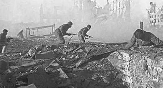 法国，游击队在二战中消灭德军约450人;丹麦，游击队在二战中消灭德军约13人;荷