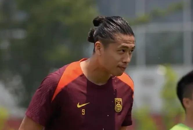 张玉宁去哪等世预赛结果再说吧...张玉宁究竟会去哪呢？这段时间以来，关于张玉宁转