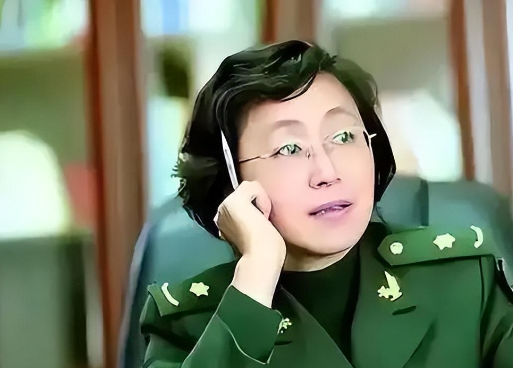 1987年，国家在研发东风-17时，发现导弹在飞行中，极易遭到外部干扰，所有人都