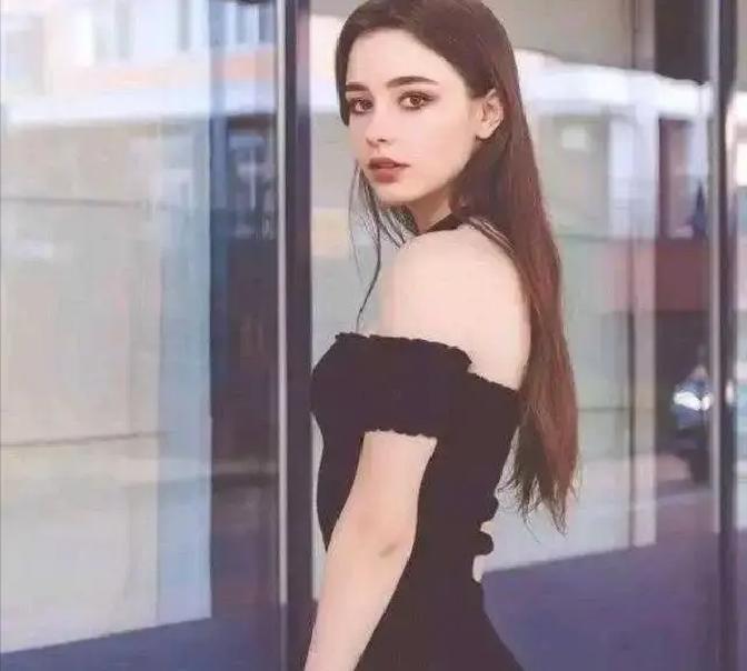 中俄通婚一年三万对，八成中国男娶俄罗斯女。绥芬河王浩娶娜佳，图她金发大眼彩礼低