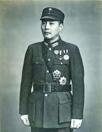 1938年6月的一天中午，军统湖北站正在午休。大门没锁，岗哨松懈，谁也没想到会有