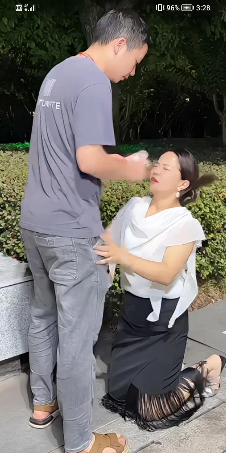 崩溃了吧！高价彩礼后的妻子，给丈夫要一次钱生一场气，气得妻子生不如死。事因，结婚