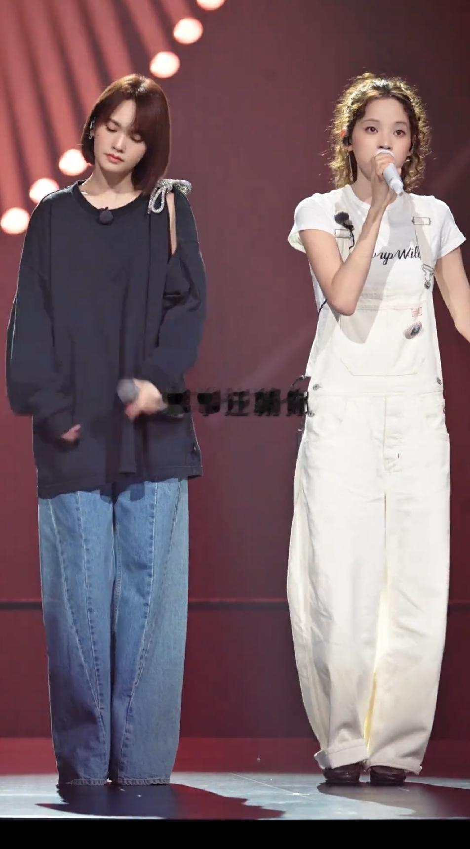 杨丞琳这状态有点吓人，一个84年的和00后的站在一起居然像是同龄人？！42岁的杨