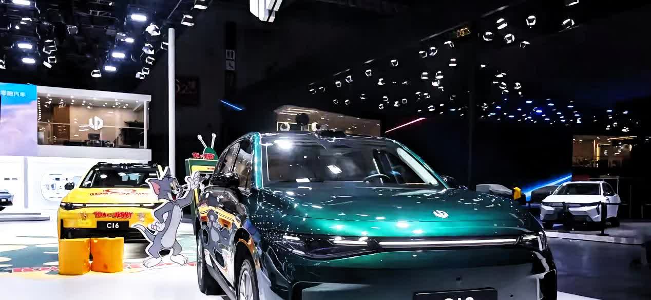 一觉醒来！新势力竟然半路杀出了一匹黑马车企——零跑汽车！零跑汽车继成为第