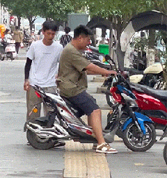 我拿你当兄弟，你把我当外人
