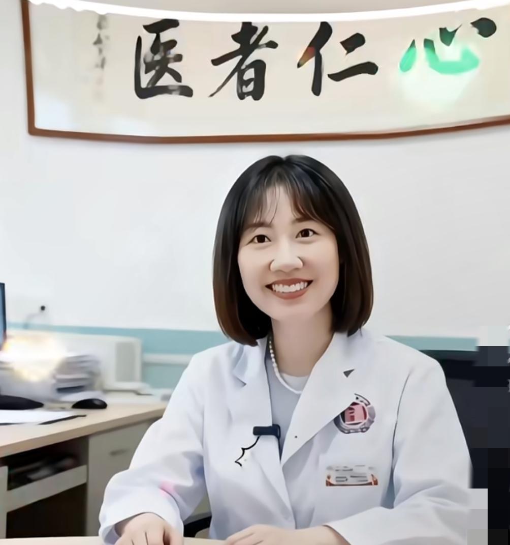 爹妈站出来了，没喊冤叫屈，没替女儿狡辩半句，就一句“养不教是我们的错”，掷地有声