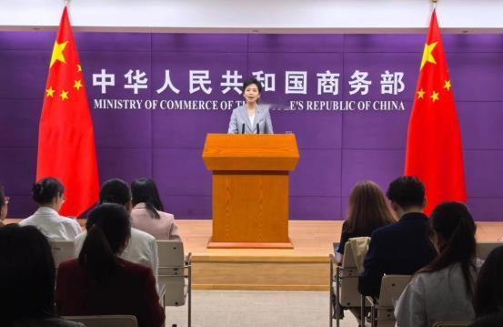 中国又悄悄关上了一扇更要命的门！在稀土还未撕完的时候，中国又加紧了另外一出口，而