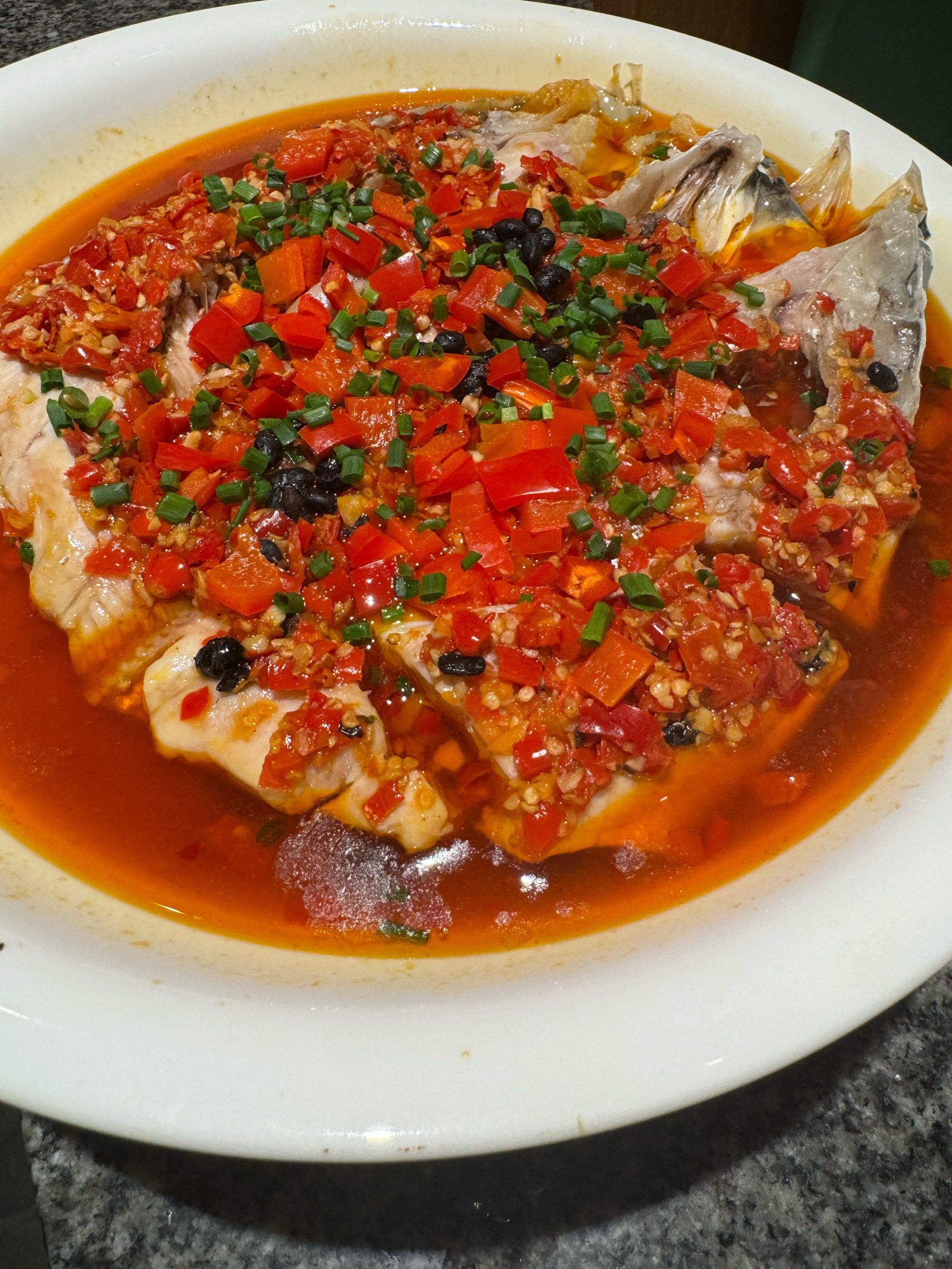 湖北武汉美食，这家鲜美鱼坊，您打卡过吗？