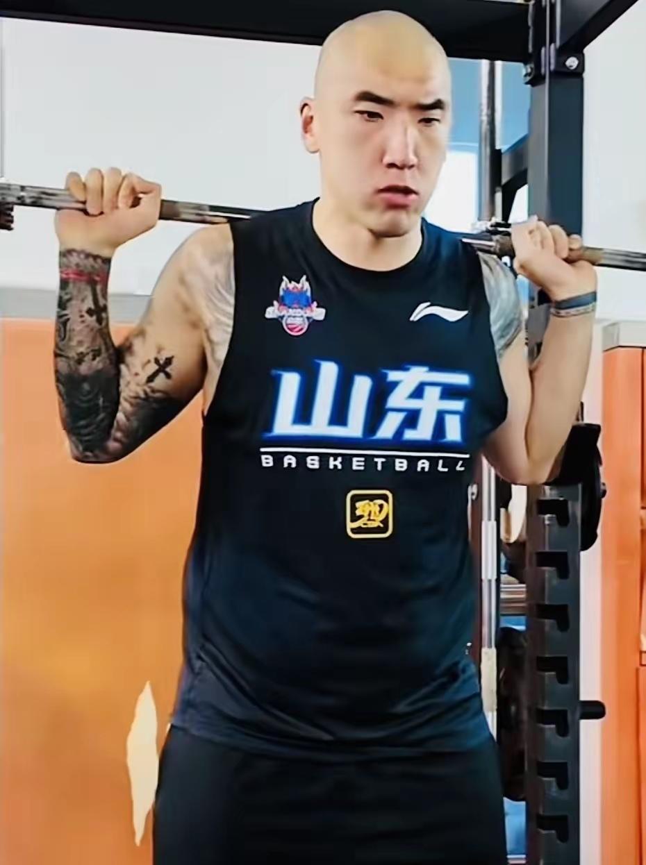 8月31日是CBA本土球员注册截止日，山东高速篮球俱乐部在CBA官网上依然是此前