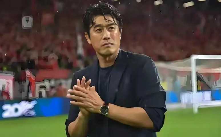 深圳新鹏城现在换帅，最适合的主帅无疑就是徐正源1、无需熟悉球员，有旧部加持