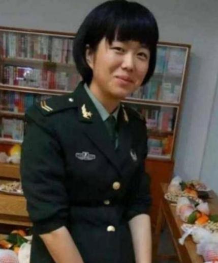 2019年大年初四深夜，云南丽江永胜县，1米9壮汉李德湘持菜刀疯狂砍砸退伍女兵唐