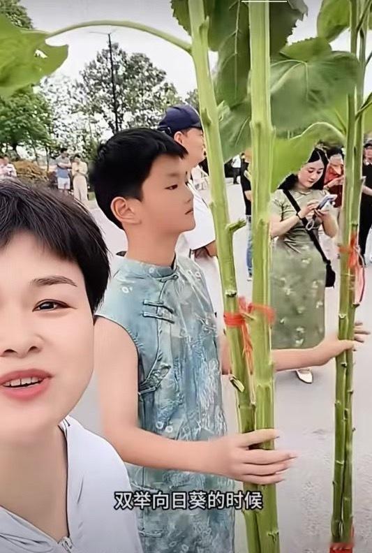 我不是他妈我只是被感动的路人哈哈哈🤣弟弟：别给我结婚的时候放出来就行！20年