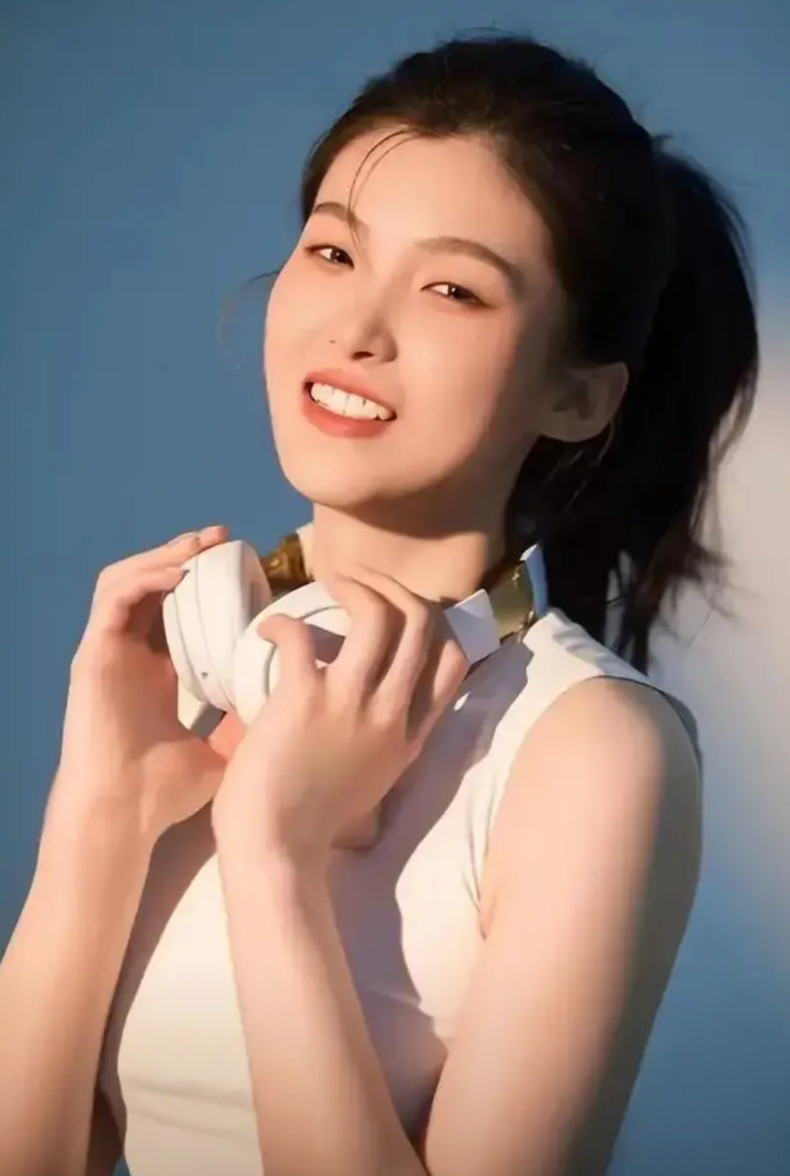 中国女篮替代李梦的运动员出现，李梦回归的可能性还有多少中国女篮前运动员李梦年