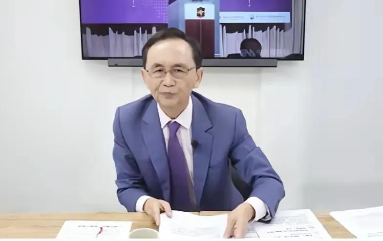 台湾“美丽电子报”董事长吴子嘉说，“你郑丽文如果真有种，真心希望两岸和平，最终走