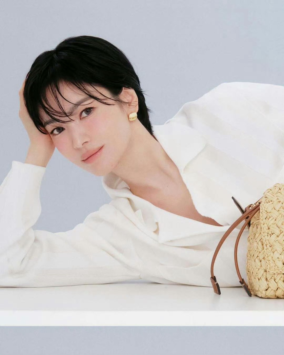 宋慧乔｜FENDI2026秋冬系列本季系列以拉菲亚编织打造的MammaBag