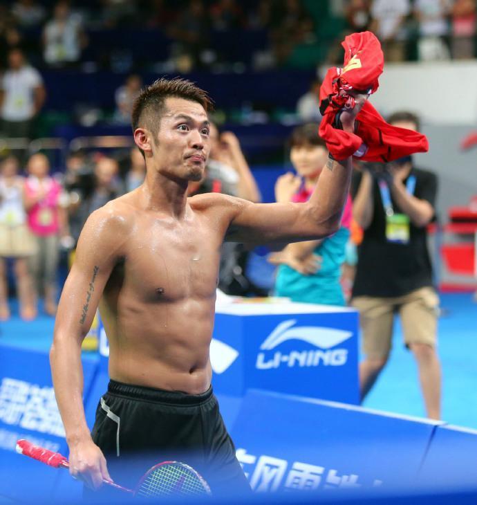 世锦赛档案林丹、桃田、徐承宰和贾一凡林丹世锦赛战绩12次出赛，5个冠军、