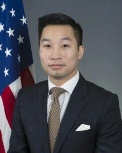 敌视中国的白宫副国家安全顾问黄之瀚即将被特朗普解雇。这或许证明美方意识到发动“关