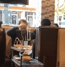 难为这些老外了