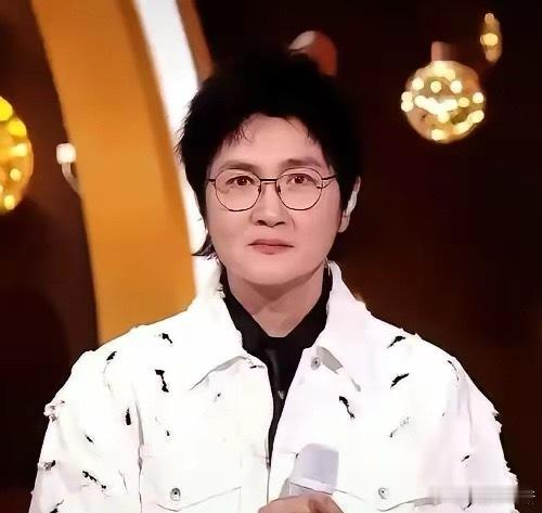 孙楠一反常态！和买红妹离婚17年，面相变了很多，性格也不一样了