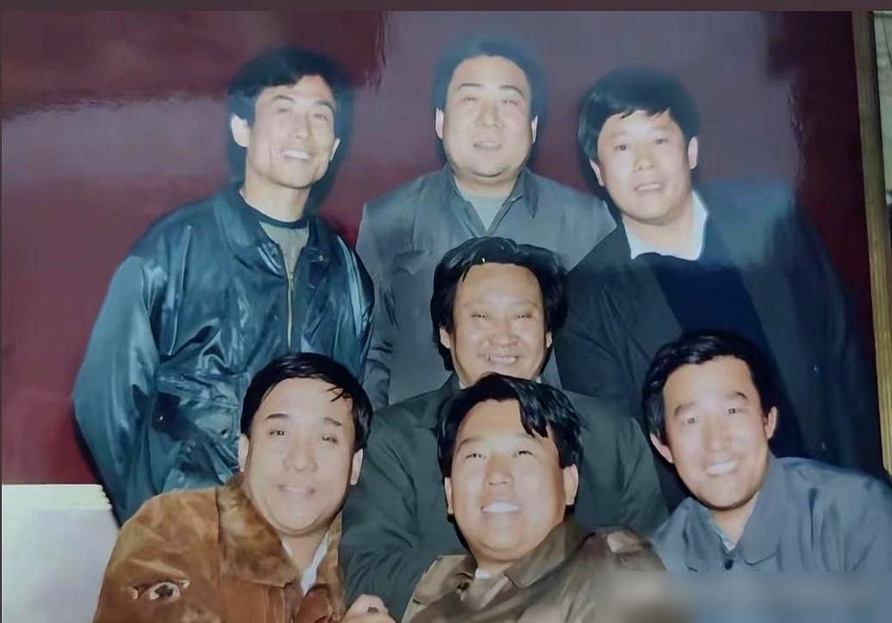 郭德纲贪4千块，杨志刚把他从牢里捞出来，最后竟被反咬一口？知情人说，这事还真怪不