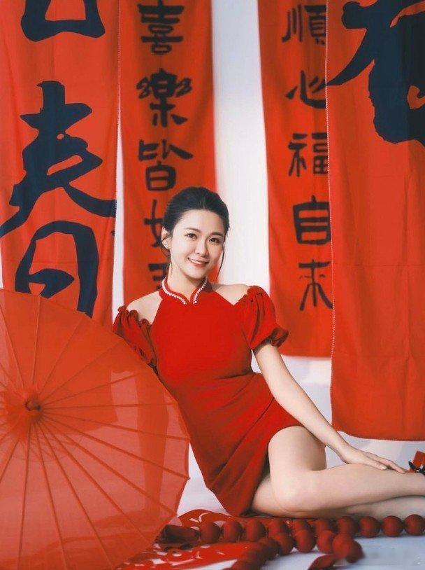 藝人江嘉敏（Kaman）去年離巢無綫外闖，依然不愁工作，更作出多種嘗試，既演出音