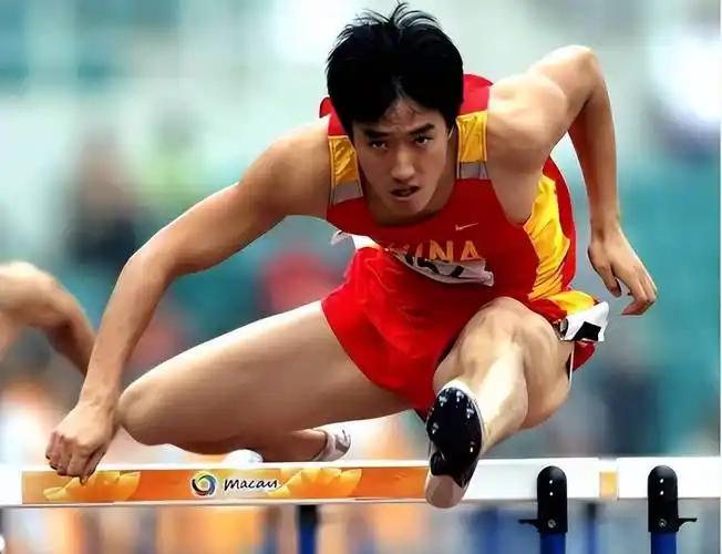 刘翔的事终于有了结局，还算体面……刘翔事件梳理：一、8月26日，刘翔发博求