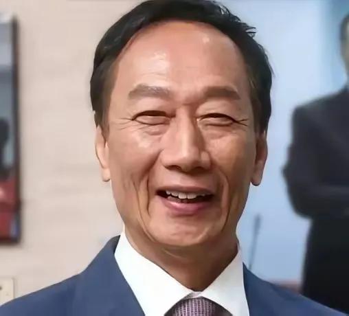郭台铭：“我给大陆赏饭吃”的闹剧，算是彻底收场了。这话得从几年前说起。那