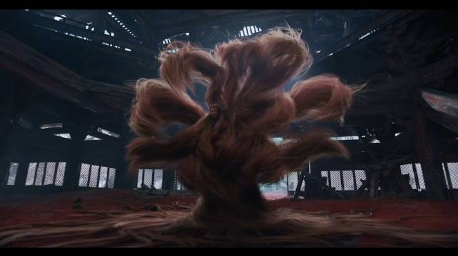 《刺杀小说家2》整个剧情都是围绕路空文的弑神而展开，让小说世界和现实世界实