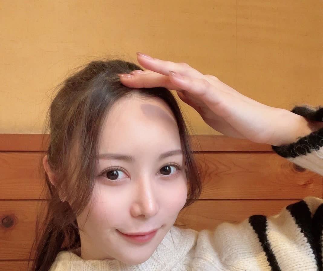 日本人气AV女优白峰美羽：从福冈长腿少女到MOODYZ人气王白峰美羽这姐