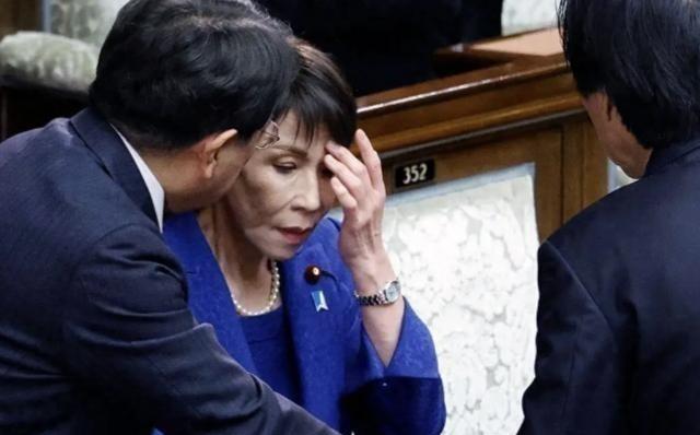 现在来看，日本只有两条路可以走了。第一条就是延续高市早苗的政策，跟中国死磕到底。