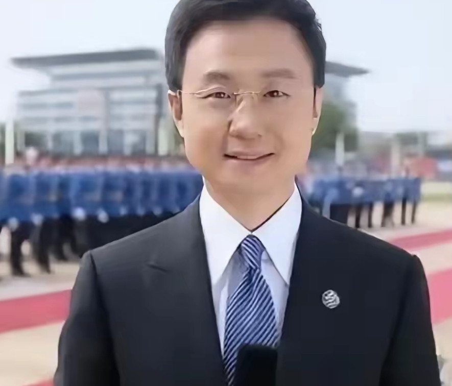 刚强、春妮、蒋虎，这三个人绕来绕去，网友们都绕迷糊了。刚强和春妮是一个班的同