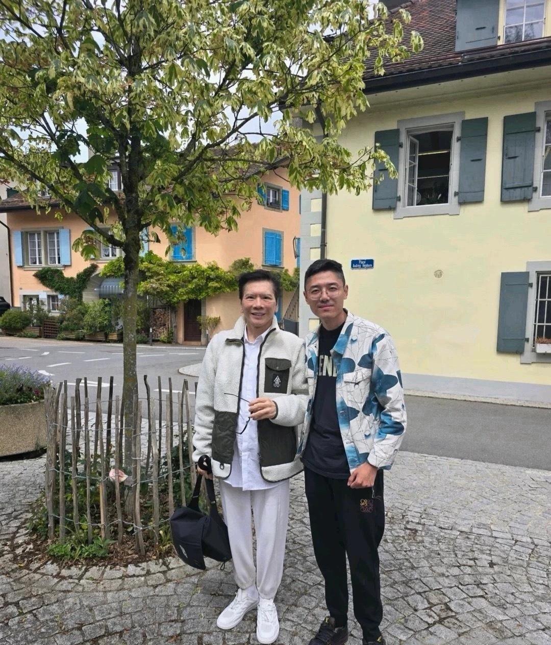 向华强比向太更像老太太