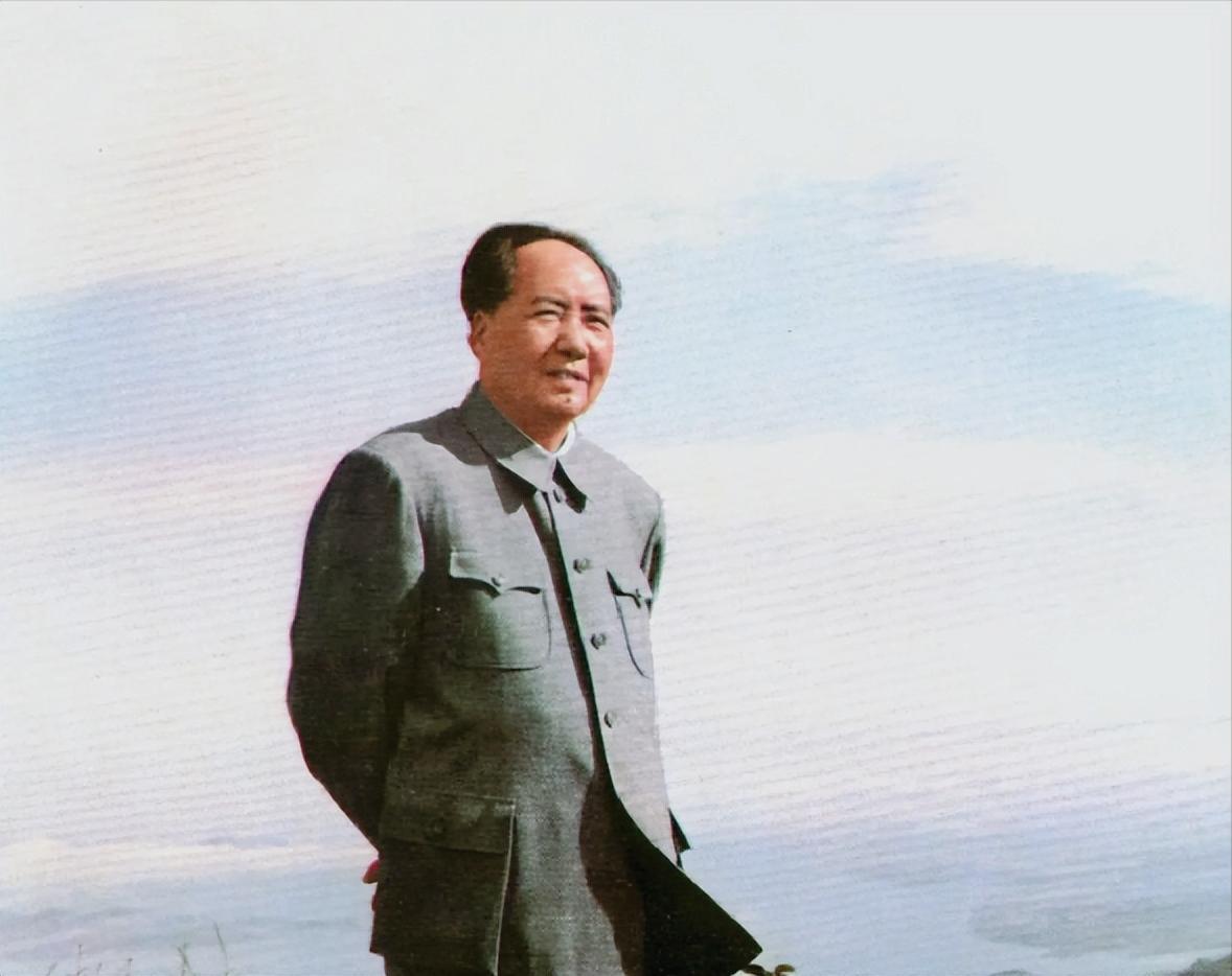 美国人在研究毛泽东时，一直有个疑问，中国自古从来都不缺人才，为什么只出了一个毛泽