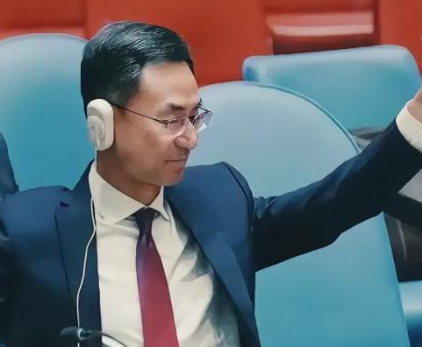 “这才是真正的中国式阳谋！”去年我国在联合国提议禁止太空武器部署，遭美西方联合否