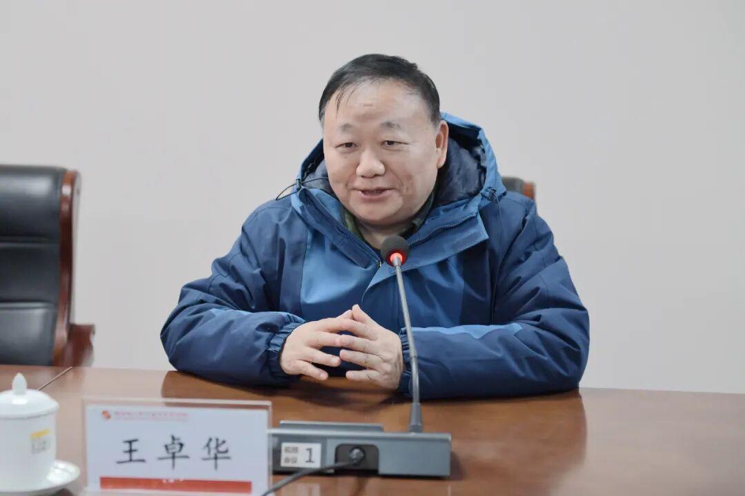 刚刚刷到广西玉林师范学院之前的王院长没管住手上了热搜，我实在想不通：他是大学校长