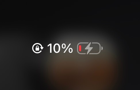 我服了，虽然现在充电没有提示检测到液体，也能提示iPhone在充电了但是这个闪电