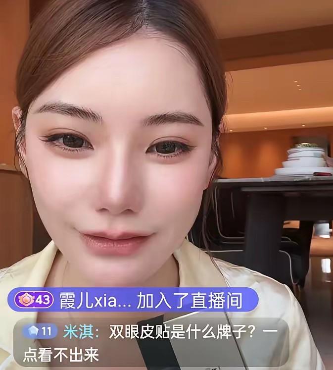 “这个周末还回湾湾吗？这个阶段你还是多在家里休息吧！”直播间里粉丝们担心马筱梅来