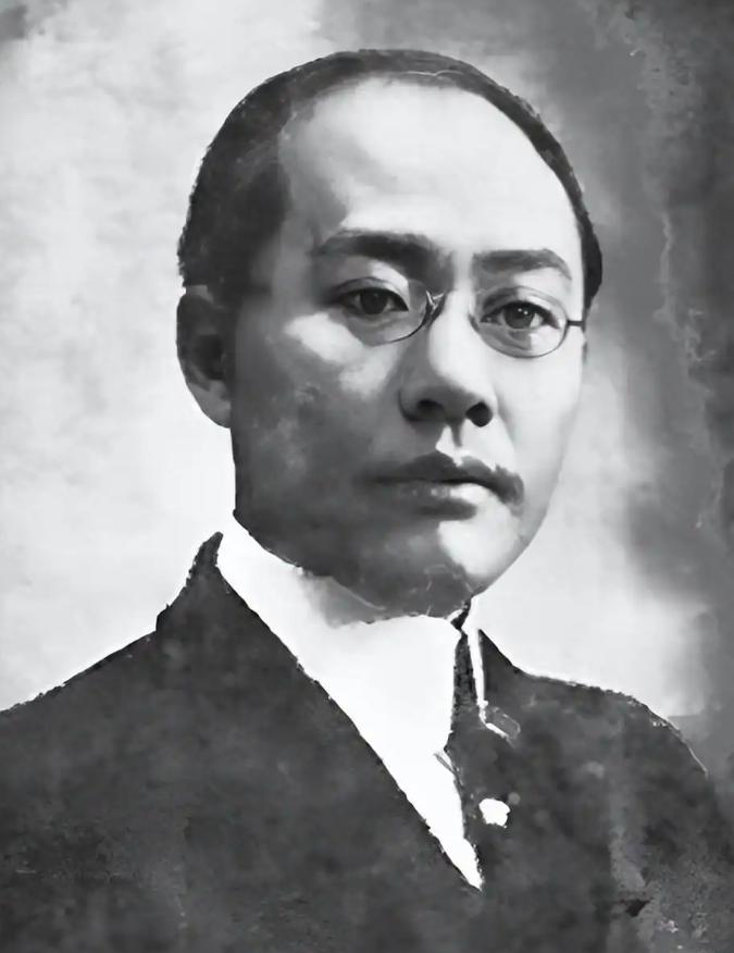 蒋介石用江湖义气治理国家，对下属称兄道弟，求爹爹拜奶奶，岂有不败？本来有一个谋士