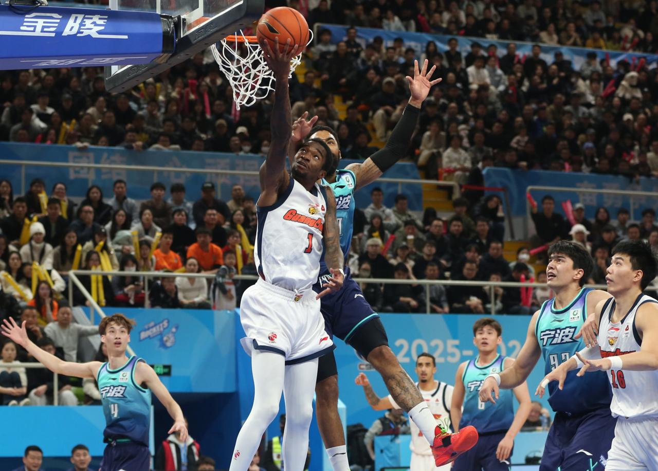 感谢山东队的刻意成全，就在上场遭遇战，当宁波队以96:66的战绩大胜山东这支球队