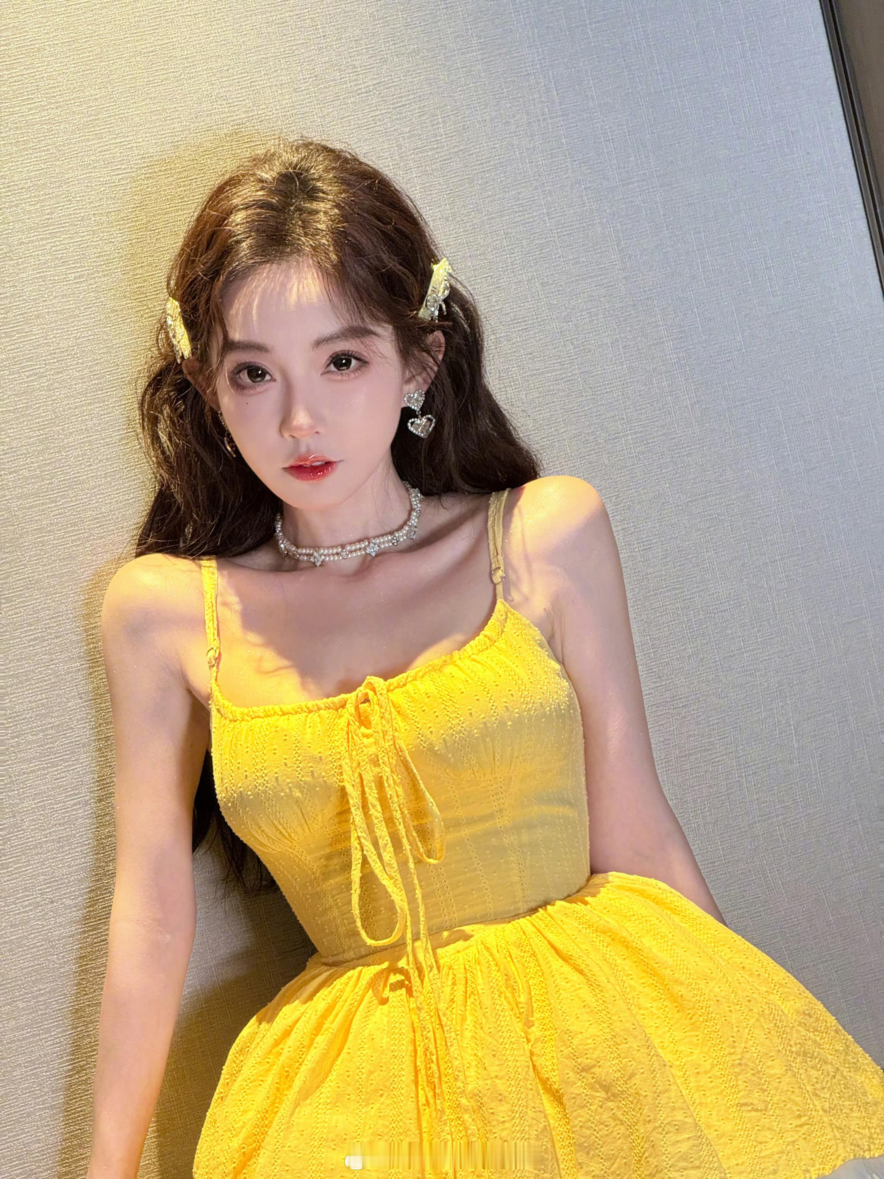 冯提莫团播感觉好久没有听到她的消息了现在团播可真真火啊！你喜欢看团播吗？