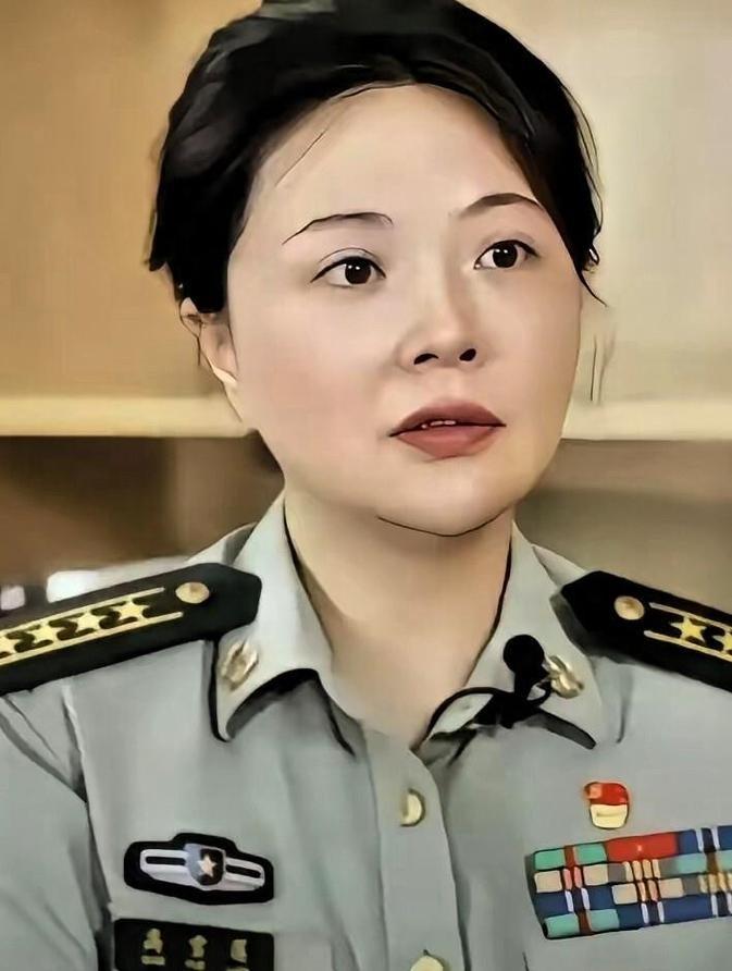 看见军队查账的通报，惊出一身冷汗。西部战区审计员高雪莲，绝对是个狠角色。16