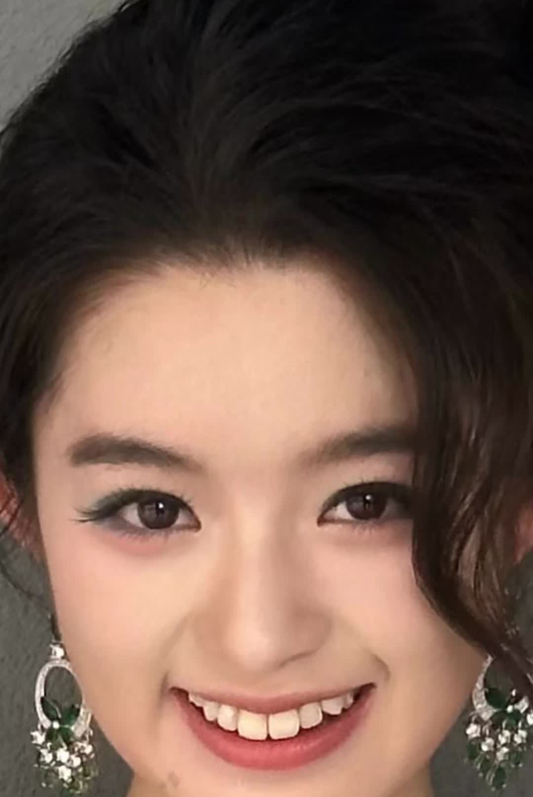 网友们别再扒了扒的再多都是白费力气因为我发现黄杨钿甜这人真的不简单，你看