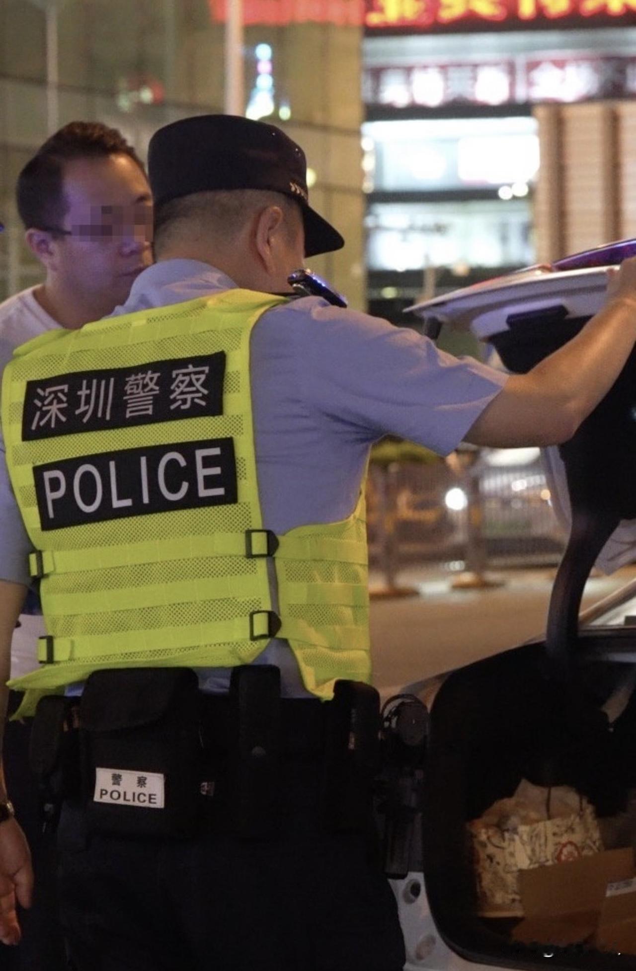 为深圳警方点赞！“白嫖”的两女子已被“收监”。有网友发视频表示：9月2日晚，