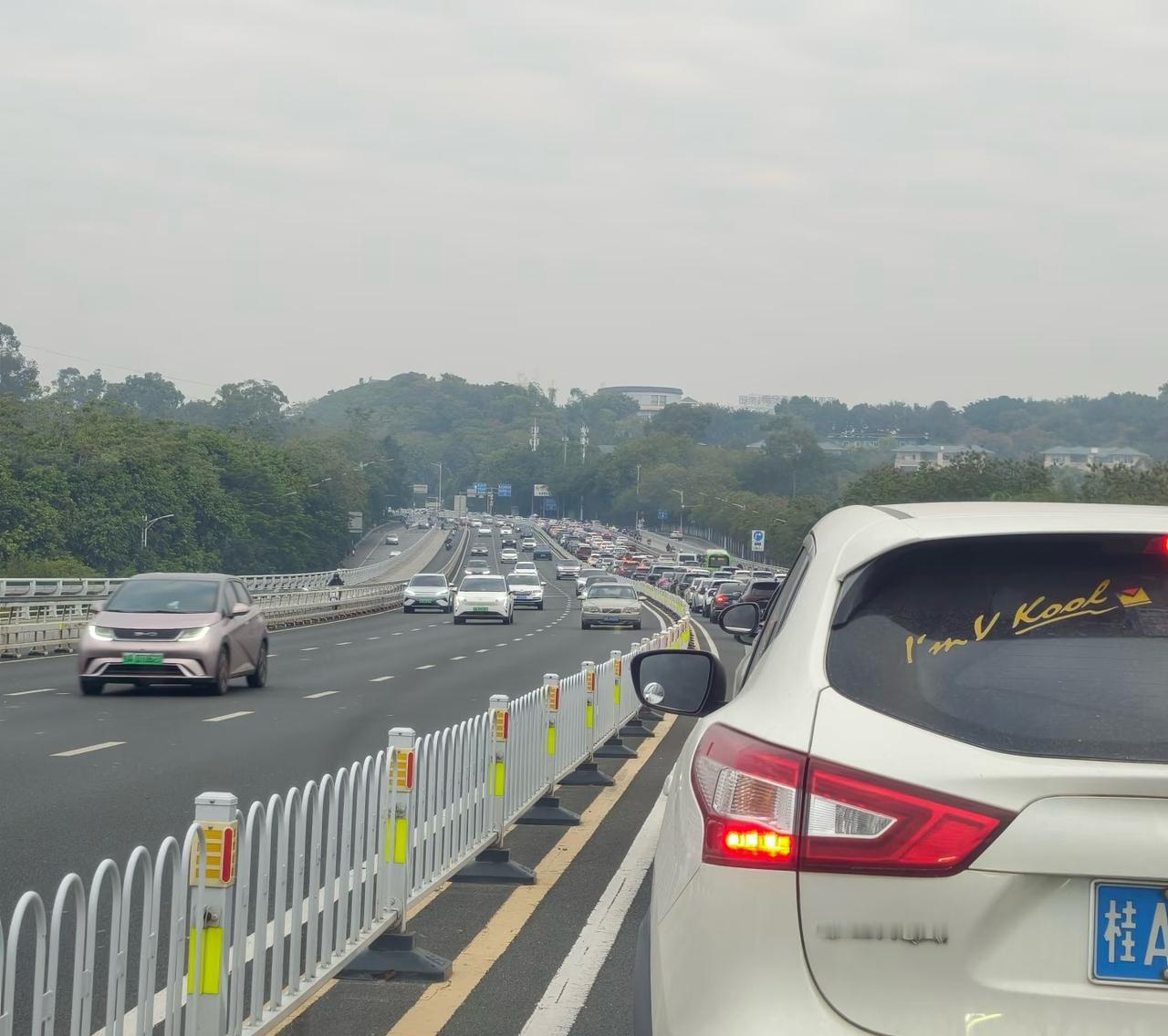 高手进来讨论南宁五象居民每天过的南宁大桥如何改善或解决方案？现在居住率都没满负荷