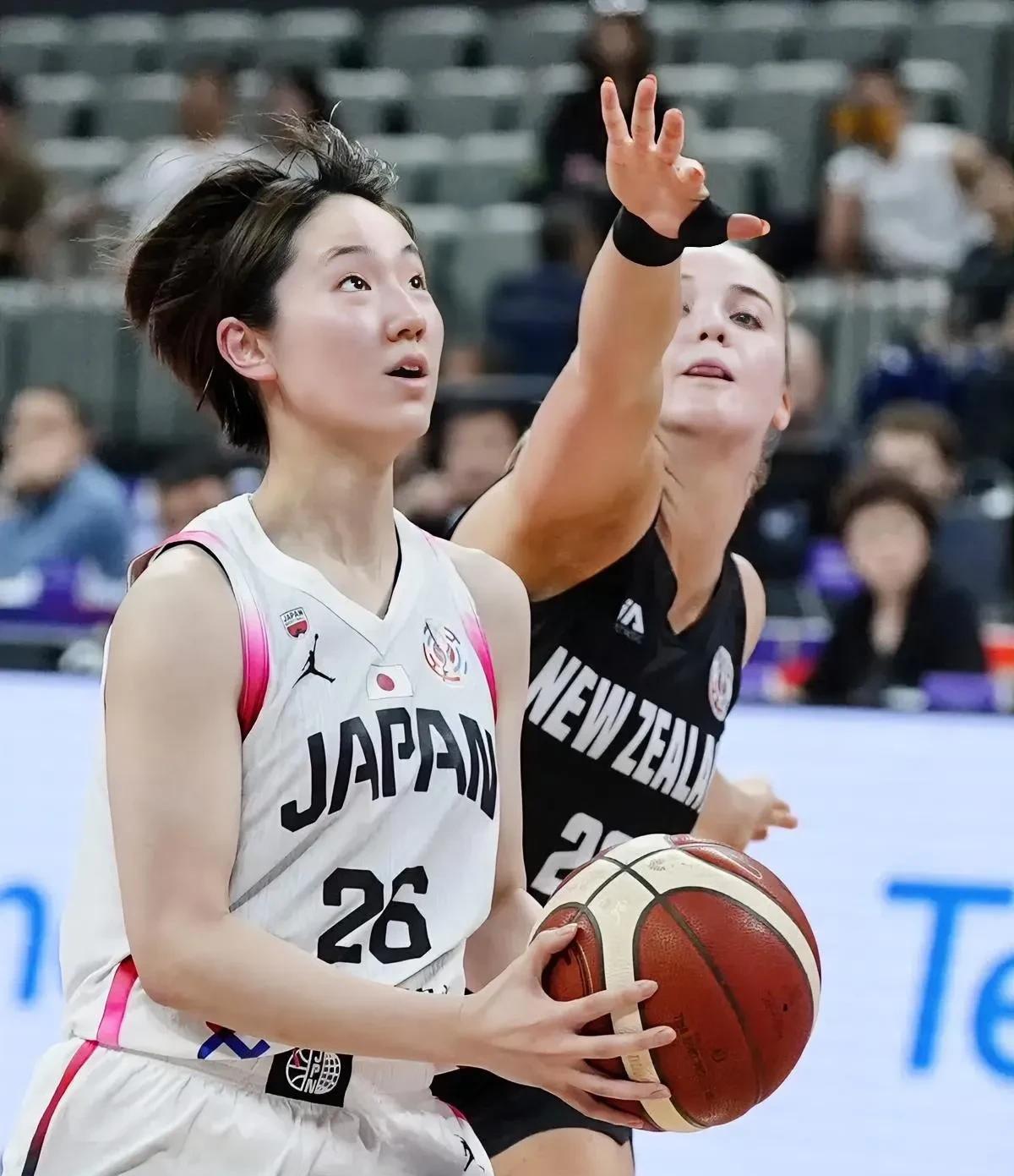 不知道大家发现没有？日本女篮能赢新西兰，不仅因为实力占优，还因为她们有一个