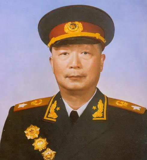 抗美援朝其实不是一帅指挥，而是双帅指挥。大家只注意到身在前线的彭德怀，而没有注意