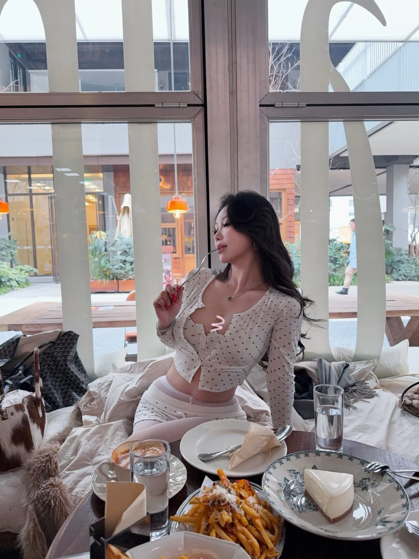 刺猬小姐 人不能天真一辈子