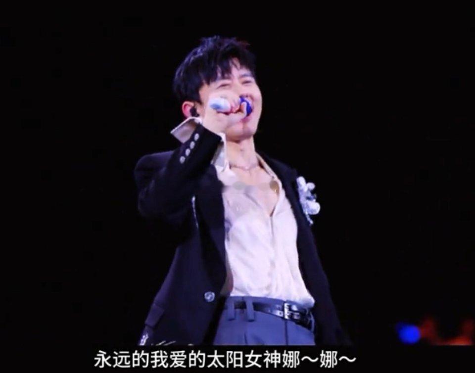 张杰谢娜亲上了吗张杰再次表白谢娜张杰再次表白谢娜：我要谢谢我永远的乘风创始人，